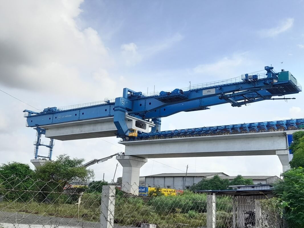 High-Speed Rail Girder Launchers
